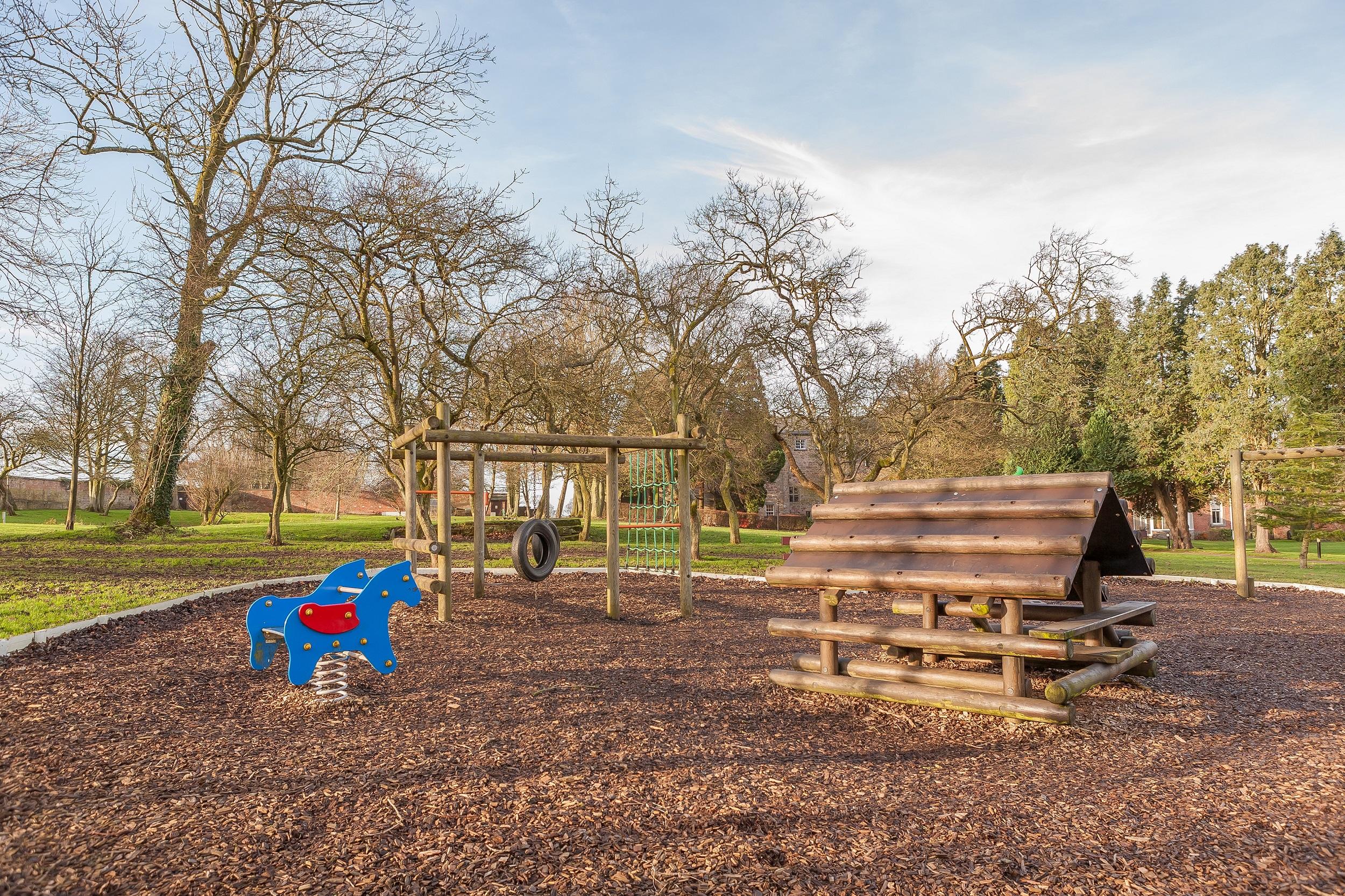 c9c25704-591c67ae Thurnham Hall
