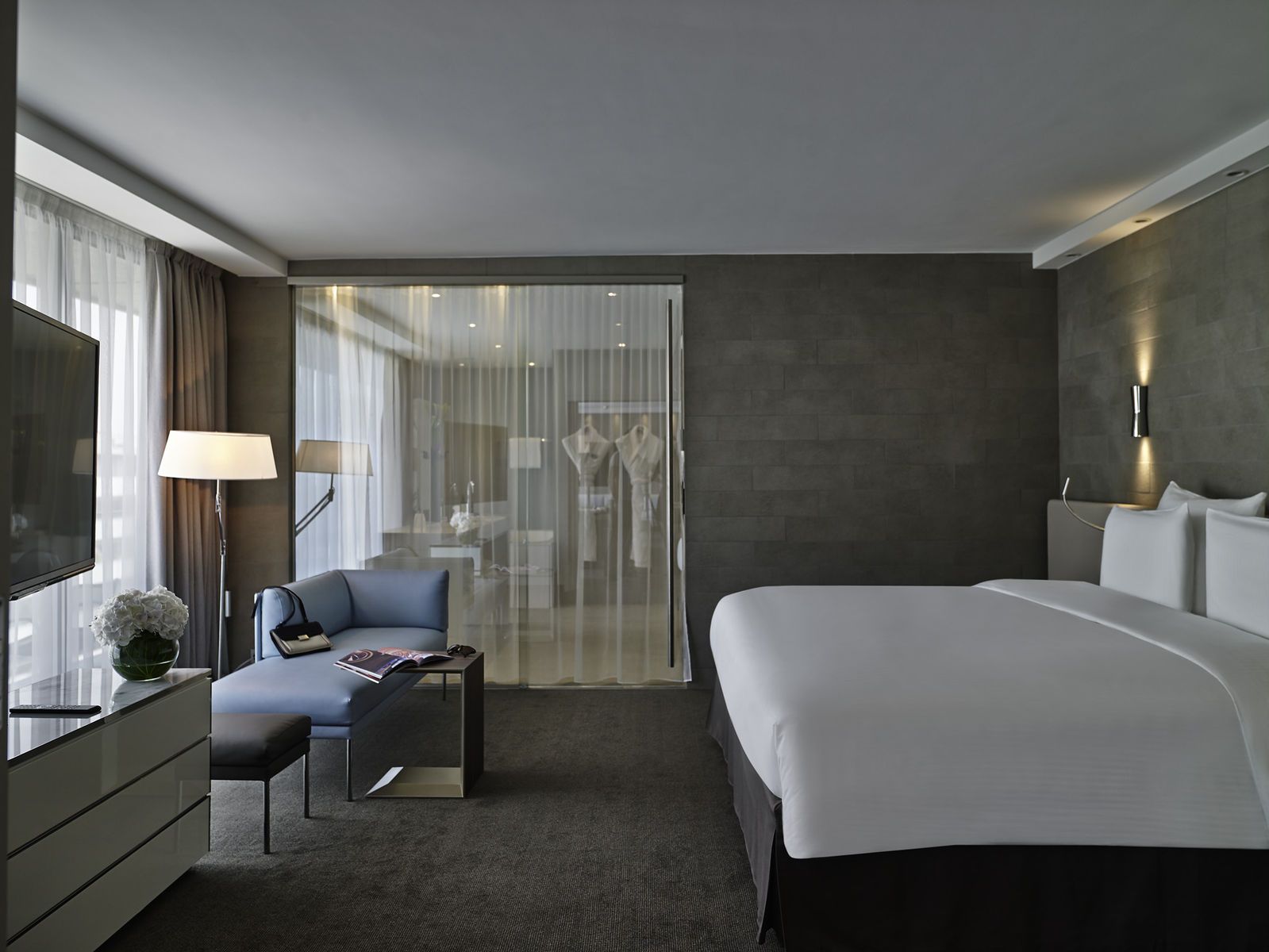 hotel pullman tour eiffel paris