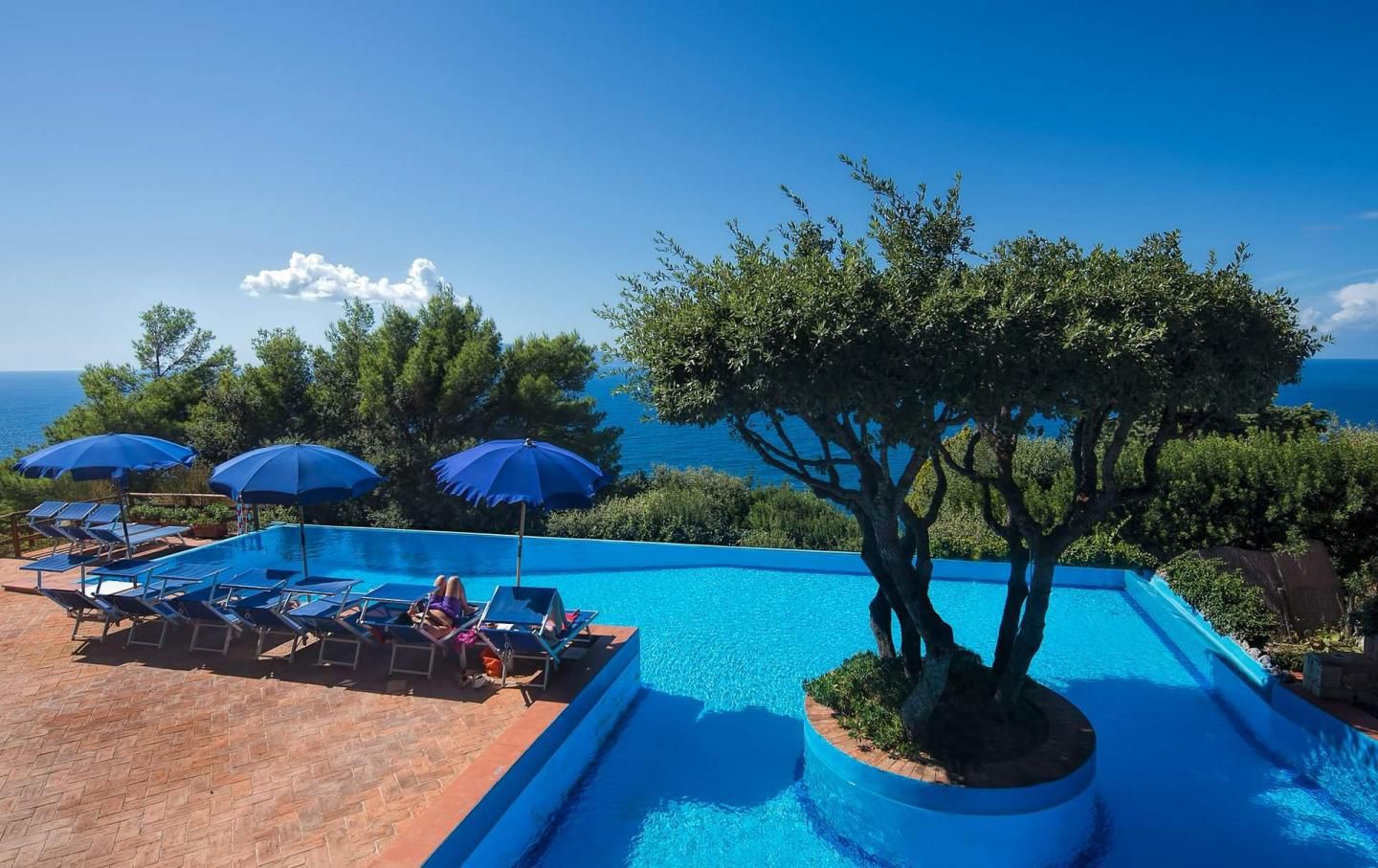 hotel torre di cala piccola
