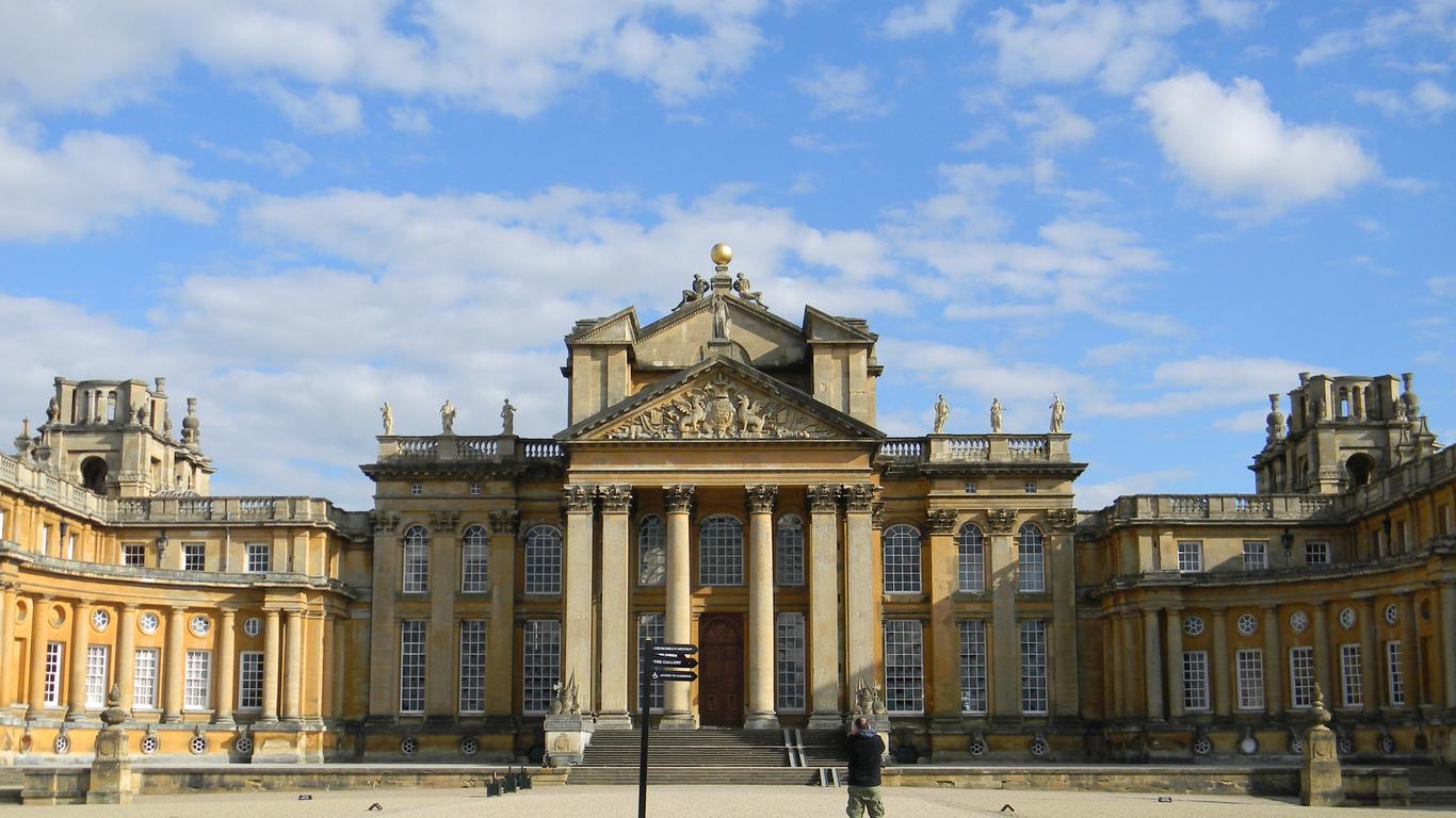 Hotels in Blenheim Palace