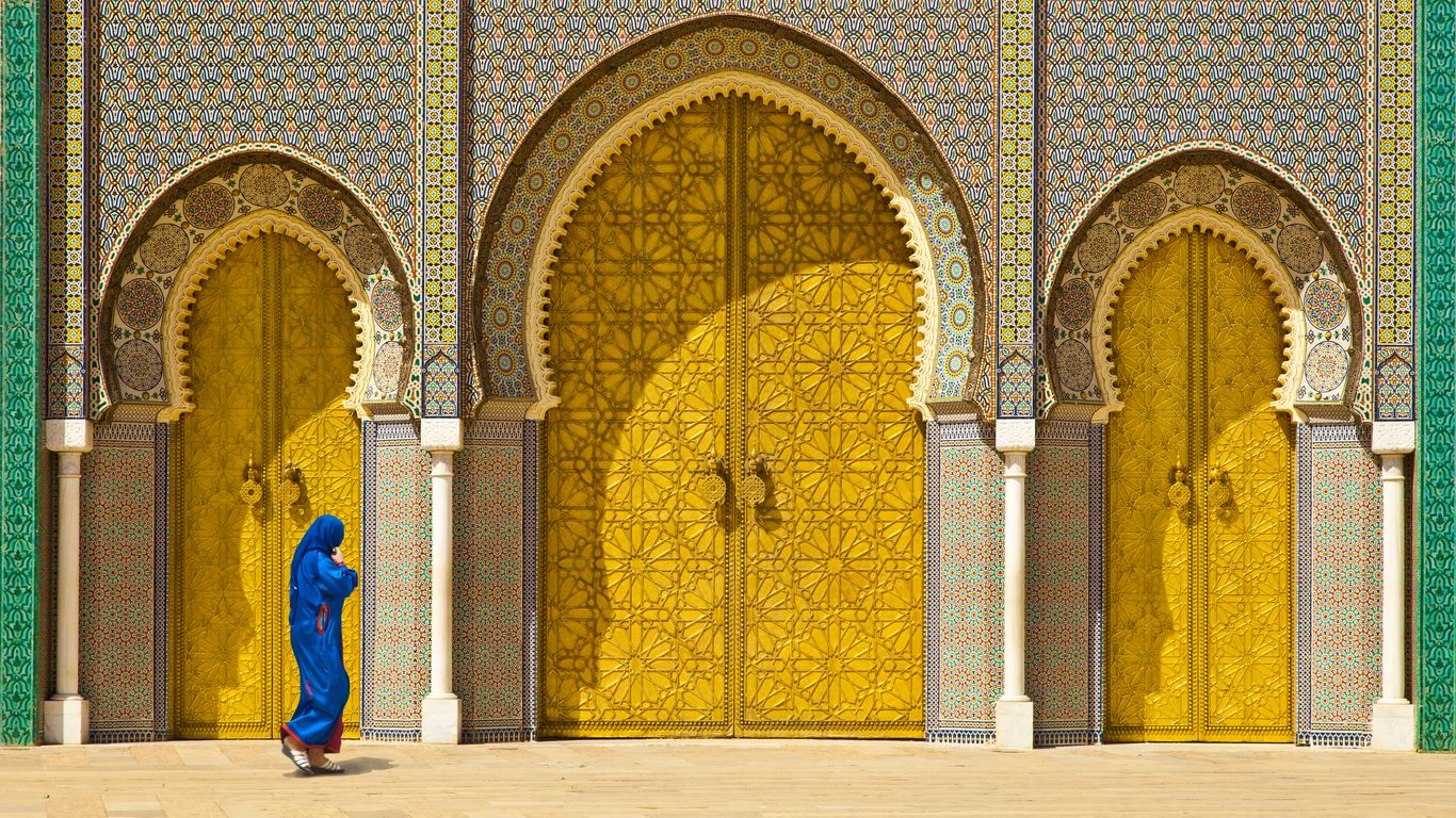 Flights to Fez Sais