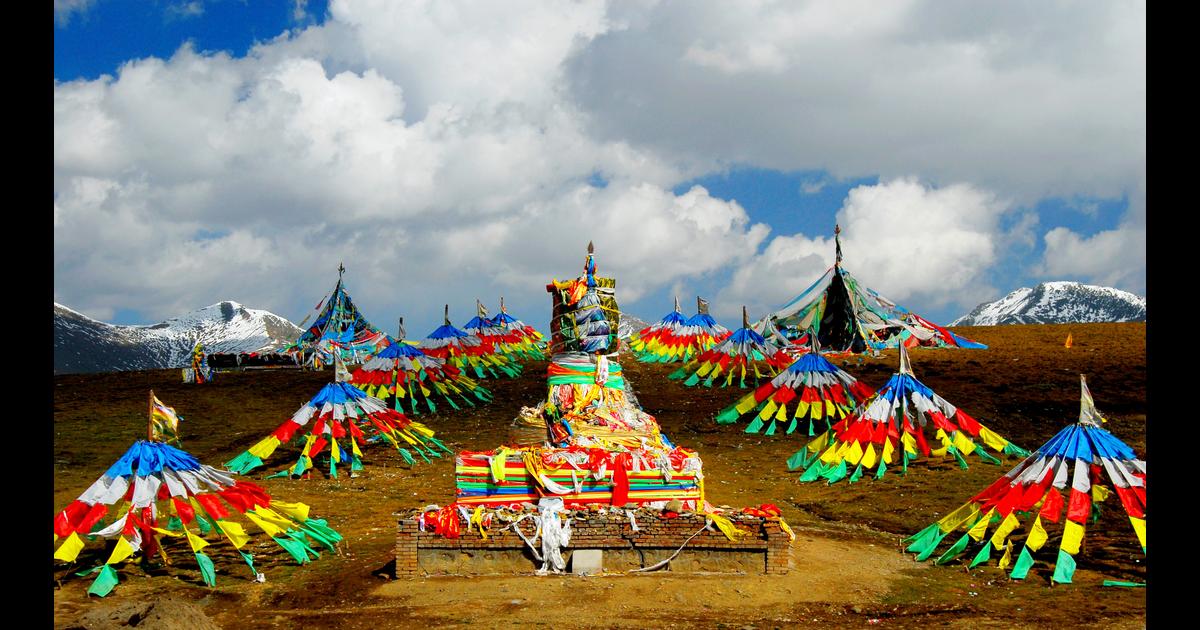 Sanya tibet. Тибет. Сказочный Тибет. Тибет отели. Билеты в Тибет.