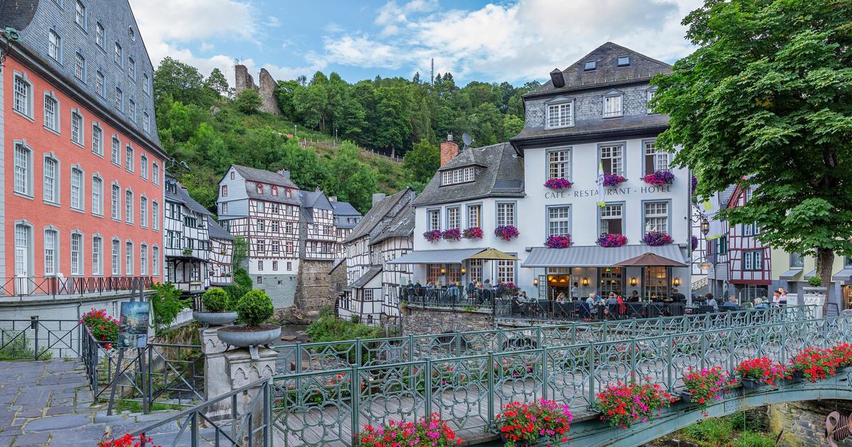 monschau hotel booking