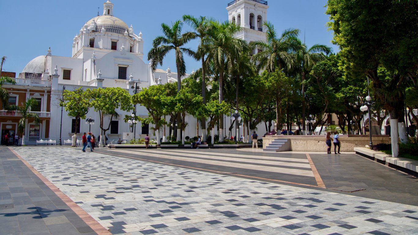Flights to Veracruz Las Bajadas