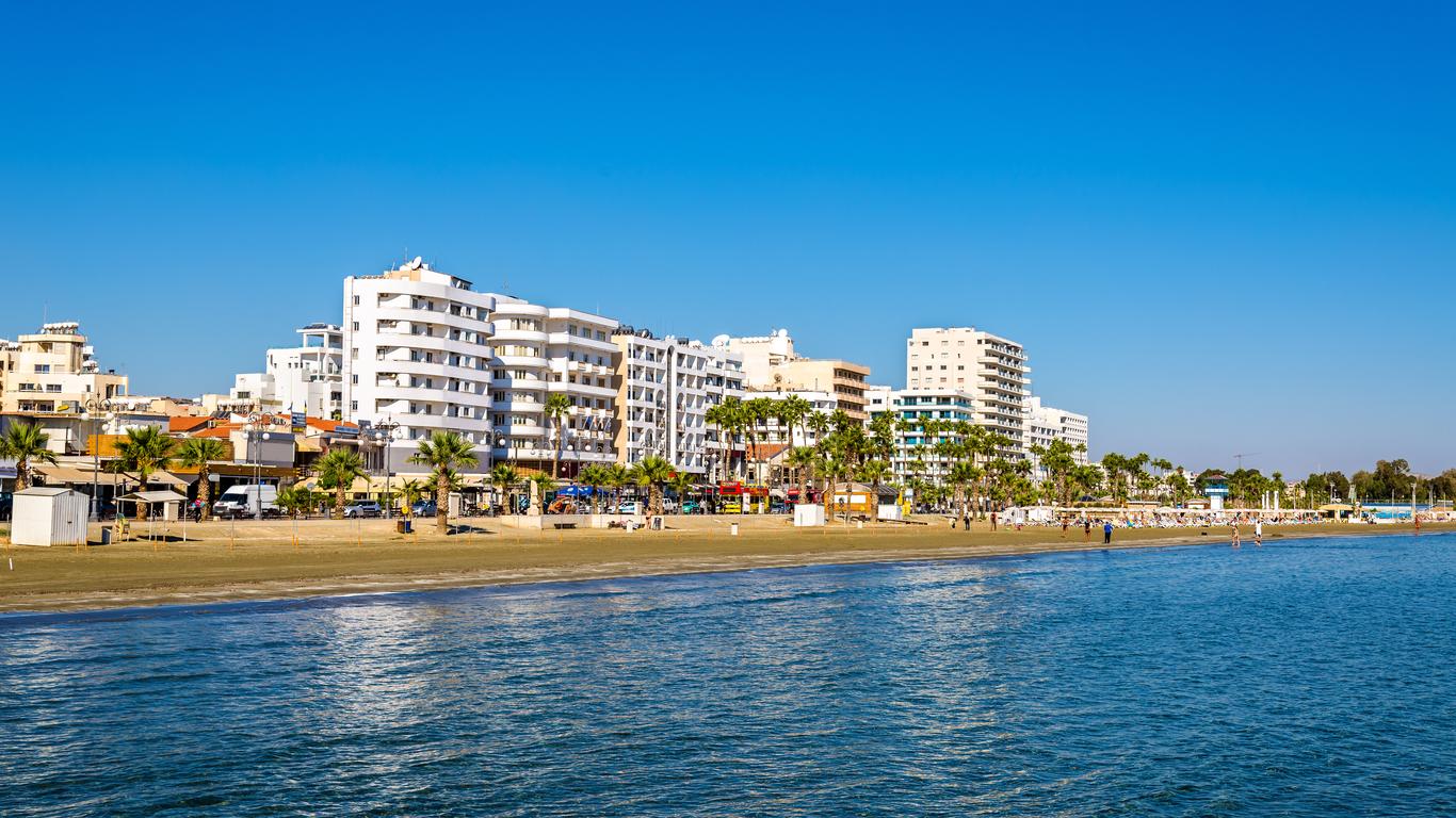 Hotele w Larnace