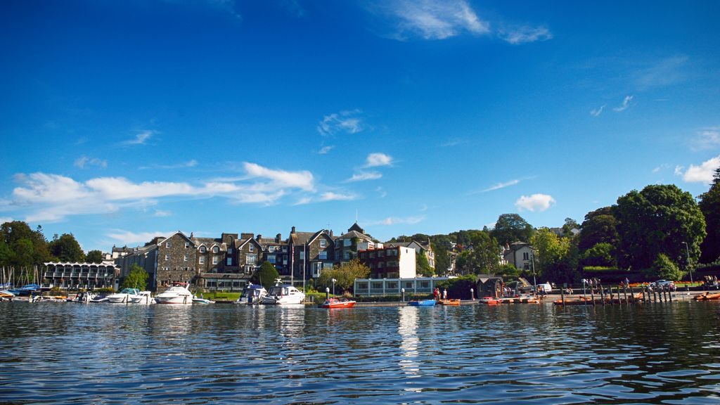 Car Hire in Windermere - Search for car rentals on KAYAK