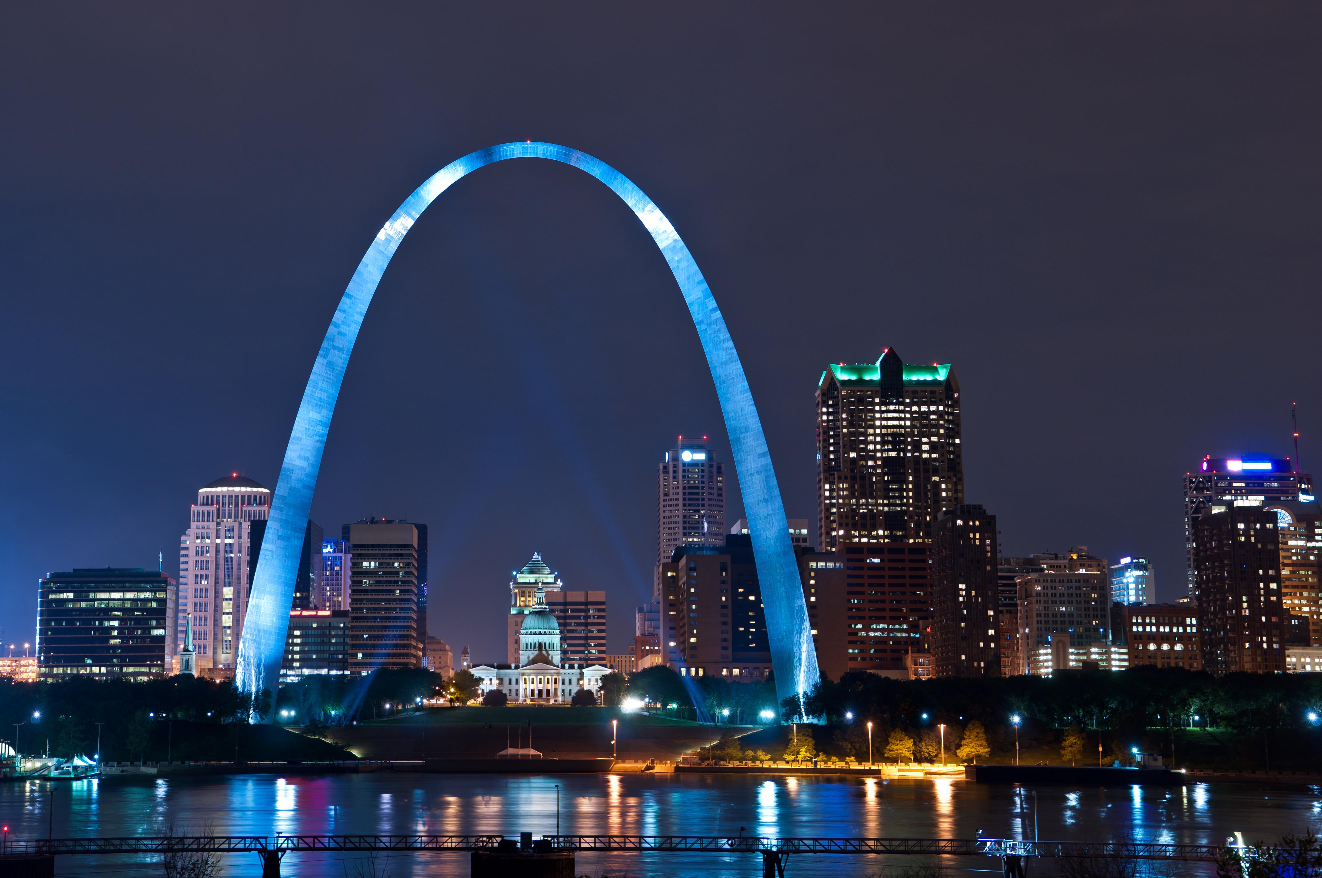 Flights from Los Angeles to St. Louis from 90 Priceline