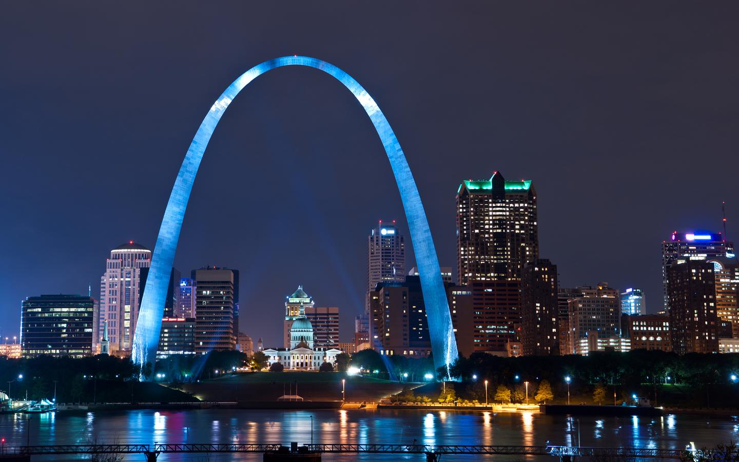 Cheap Flights from West Palm Beach to St. Louis from $247 - KAYAK
