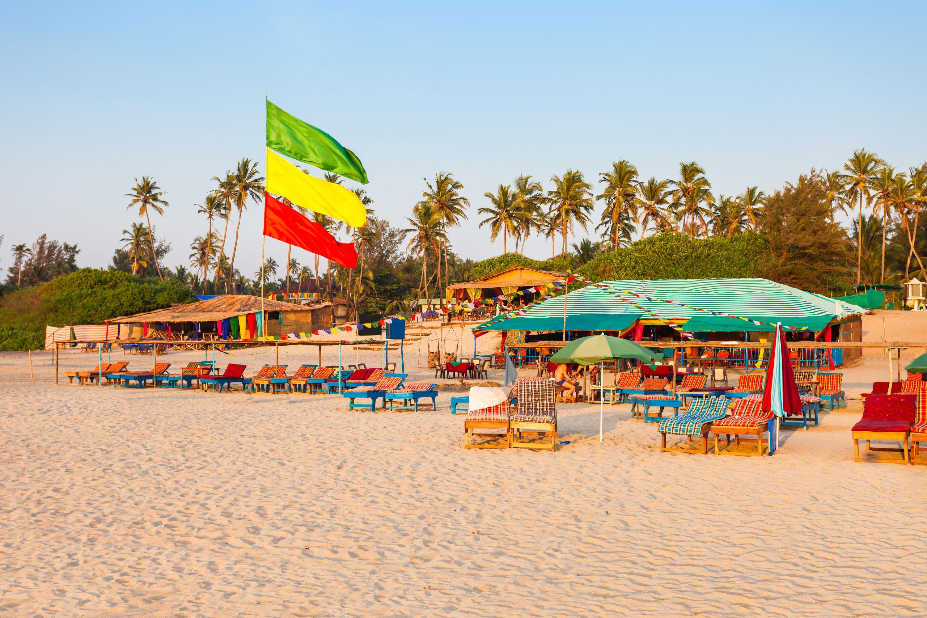 Calangute Beach Goa – Attractions, Water Sports, Activities, Distance