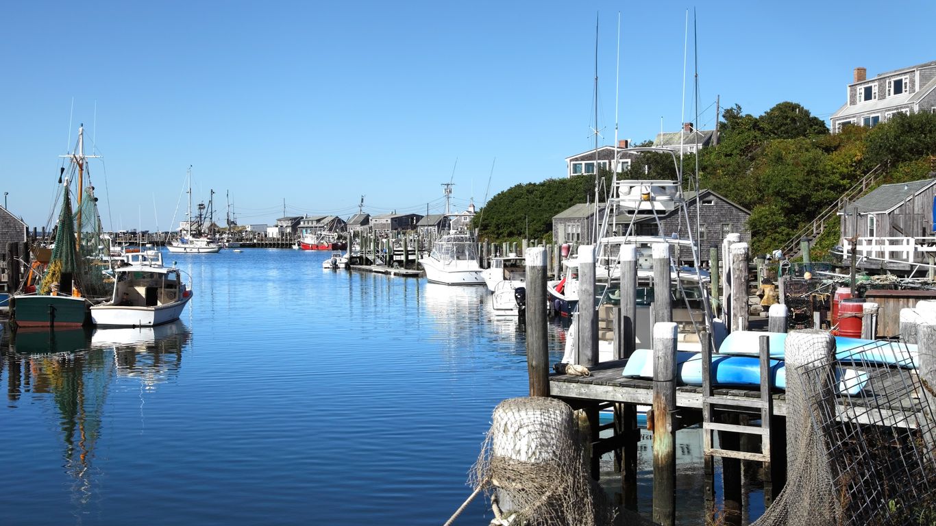 Hotels in Menemsha