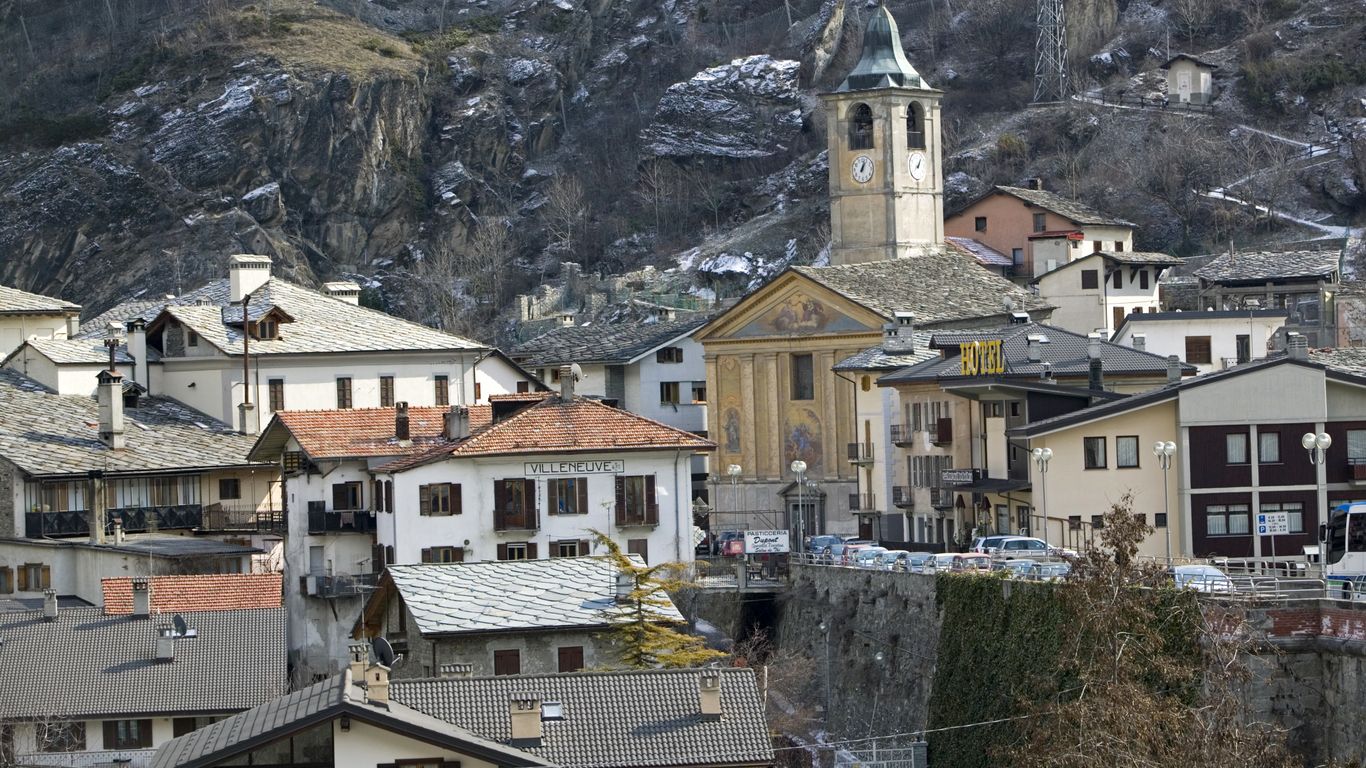 Hotels in Villeneuve