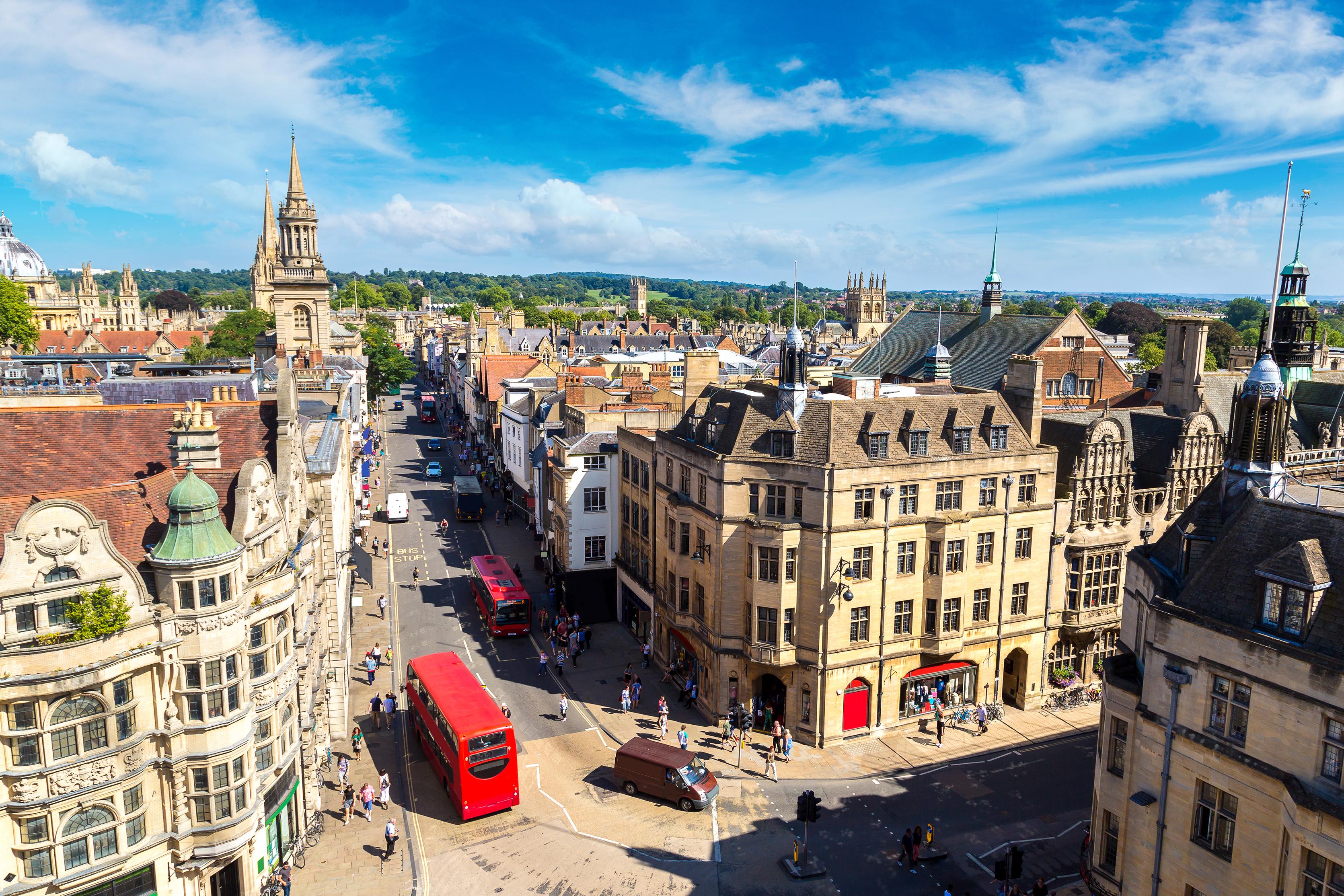 Trains from Birmingham to Oxford from Find tickets on KAYAK