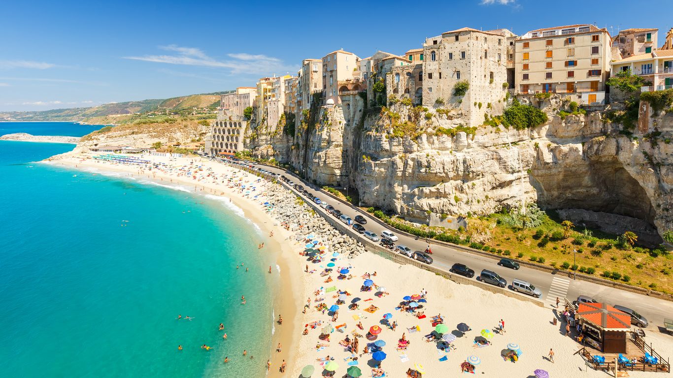 Hotely v Tropea