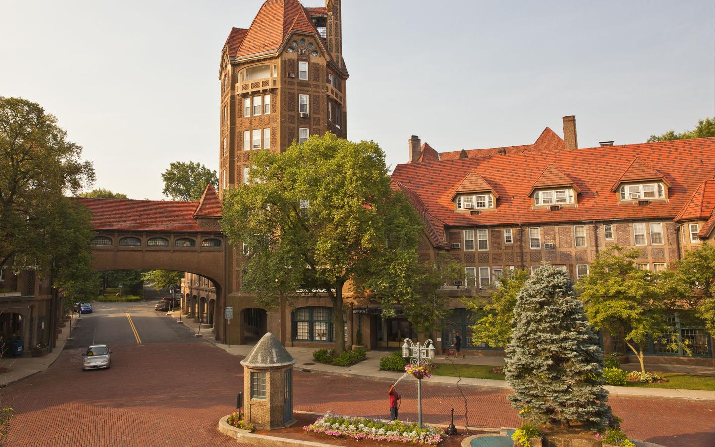 Queens hotels