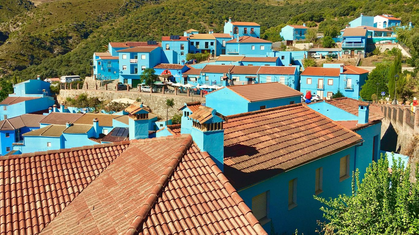 Hoteles en Júzcar