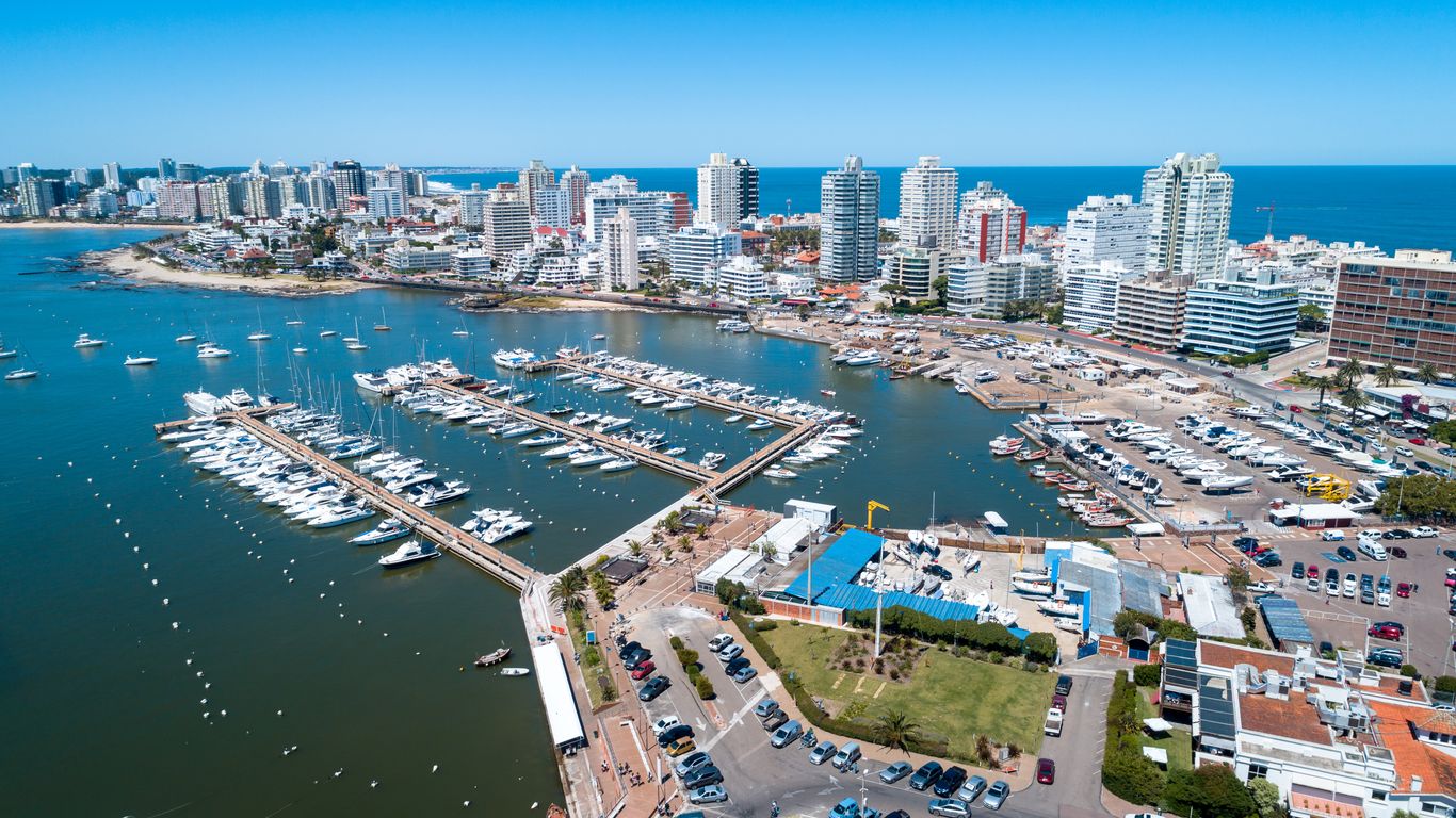 Flüge nach Punta Del Este