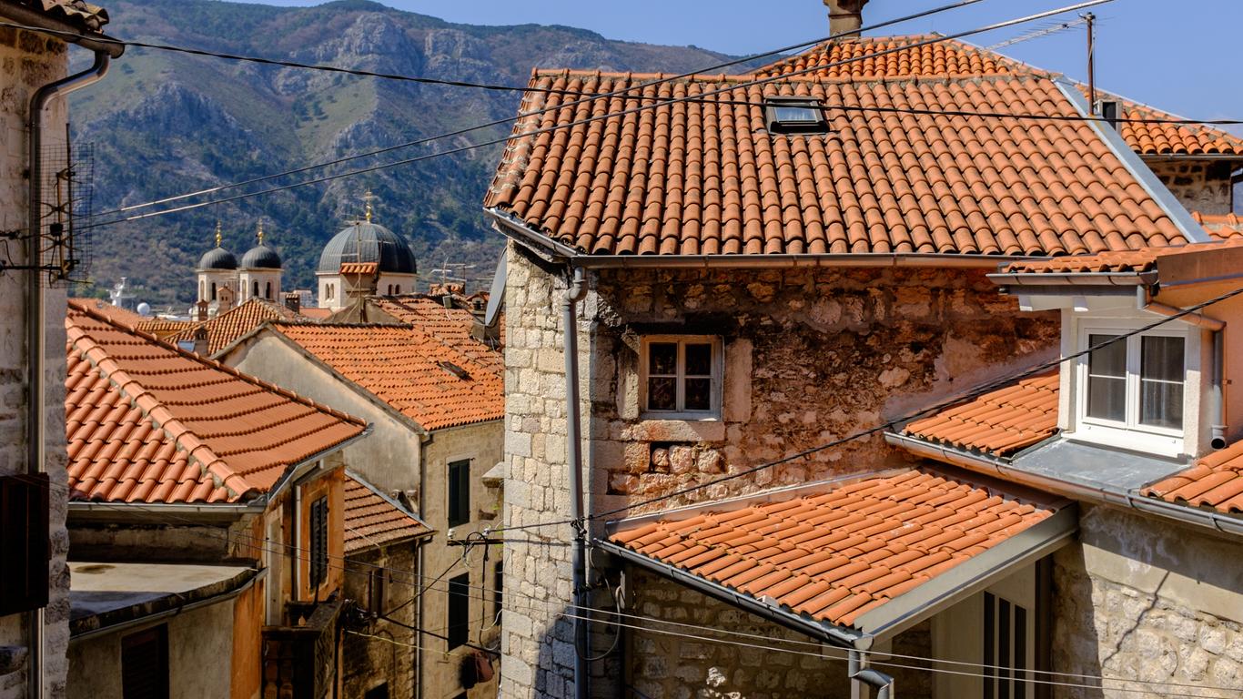 Flights to Kotor