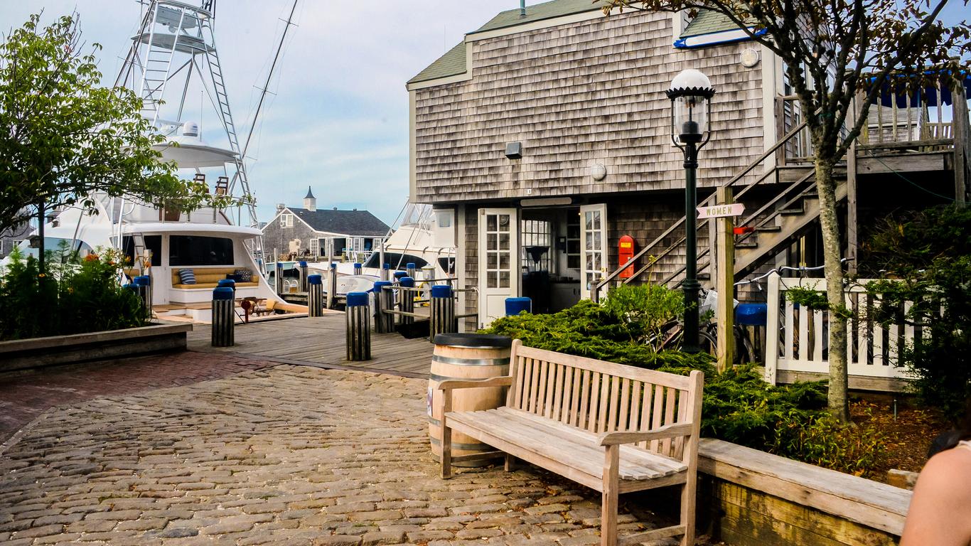 Best Places to Stay: Cape Cod, Nantucket, and More