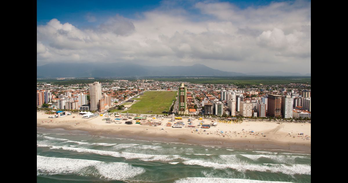 Aluguel de carros da Localiza em Praia Grande a partir de R 107/dia