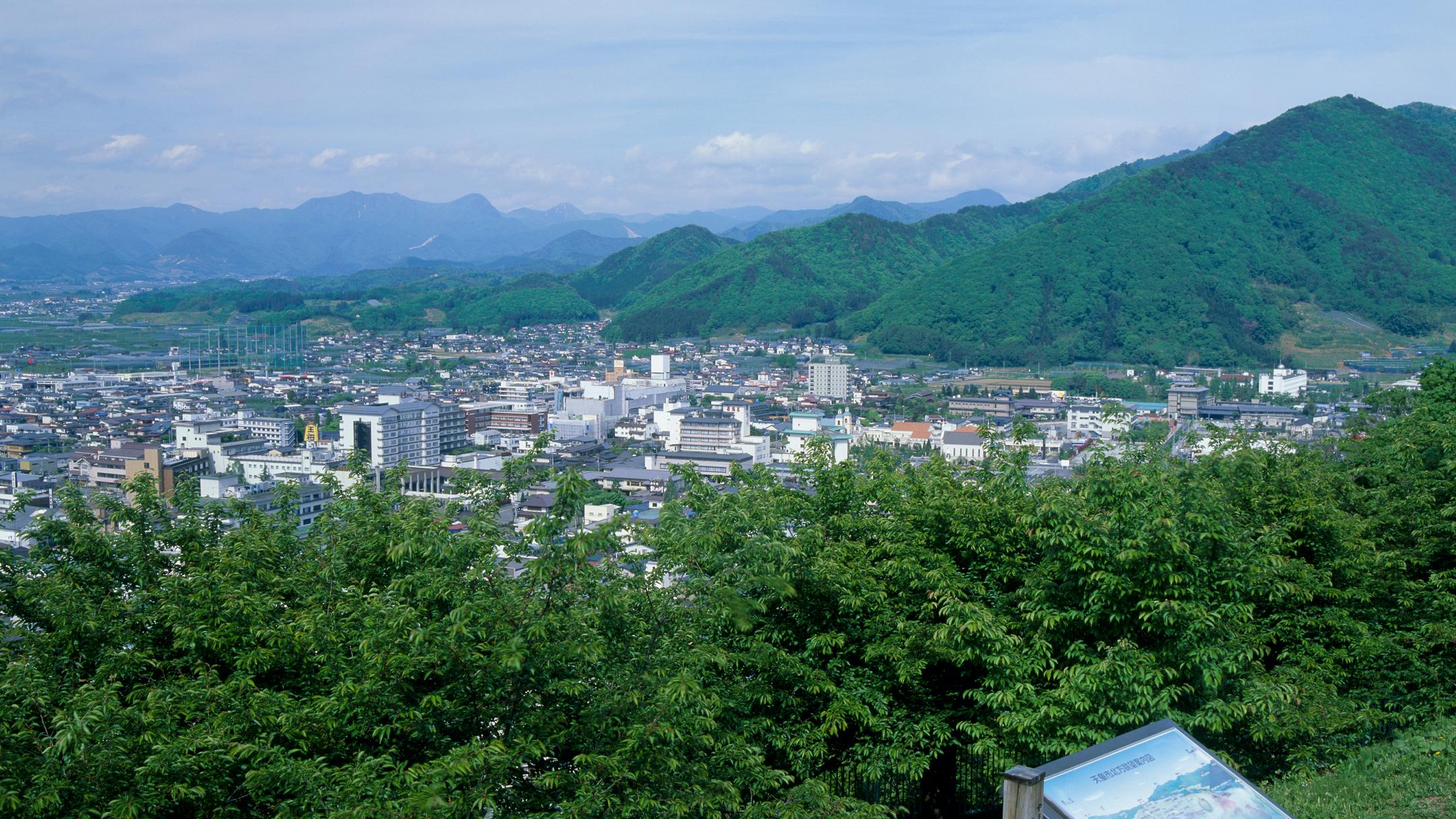 天童市のホテル