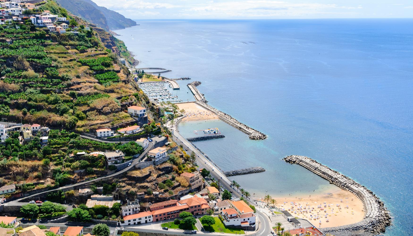Madeira Pauschalreisen ab 135 € - Finde Flug und Hotel auf KAYAK