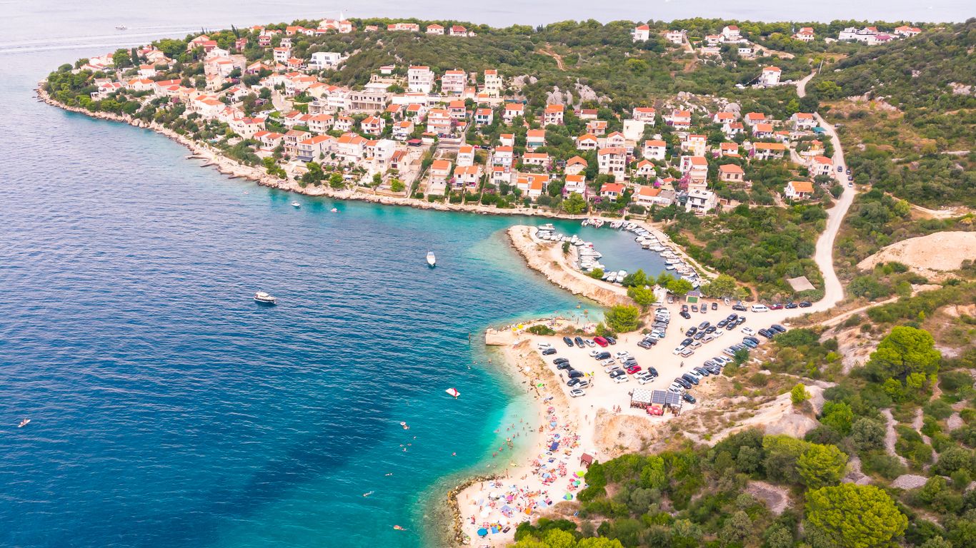 Hoteles en Okrug Donji