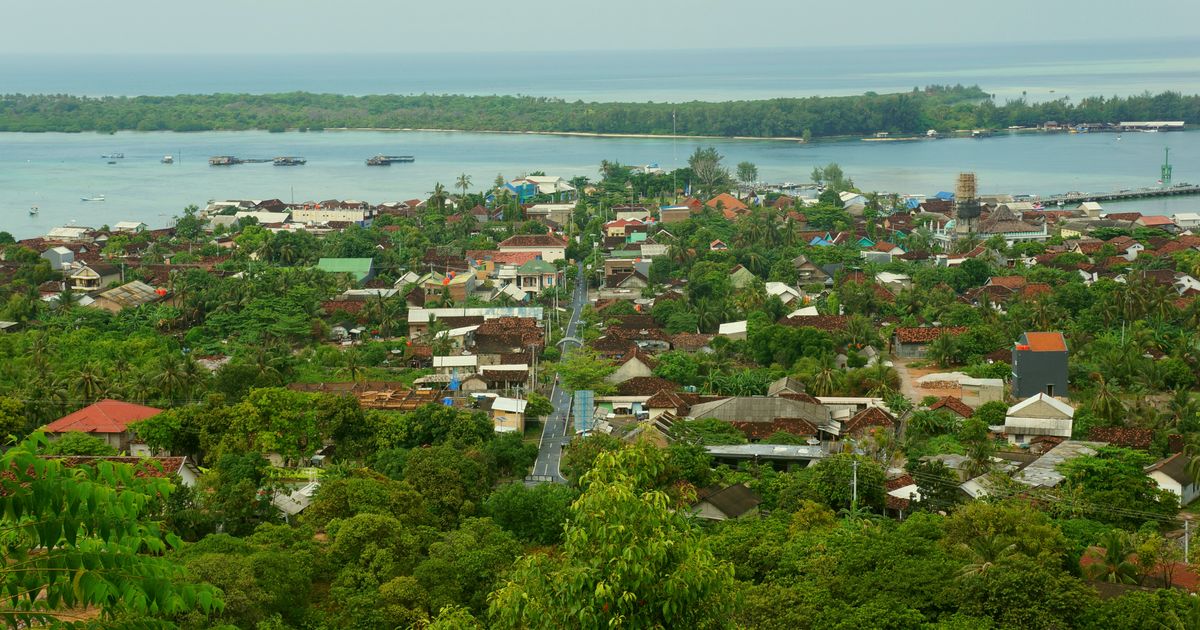 Central Java vacation packages | KAYAK