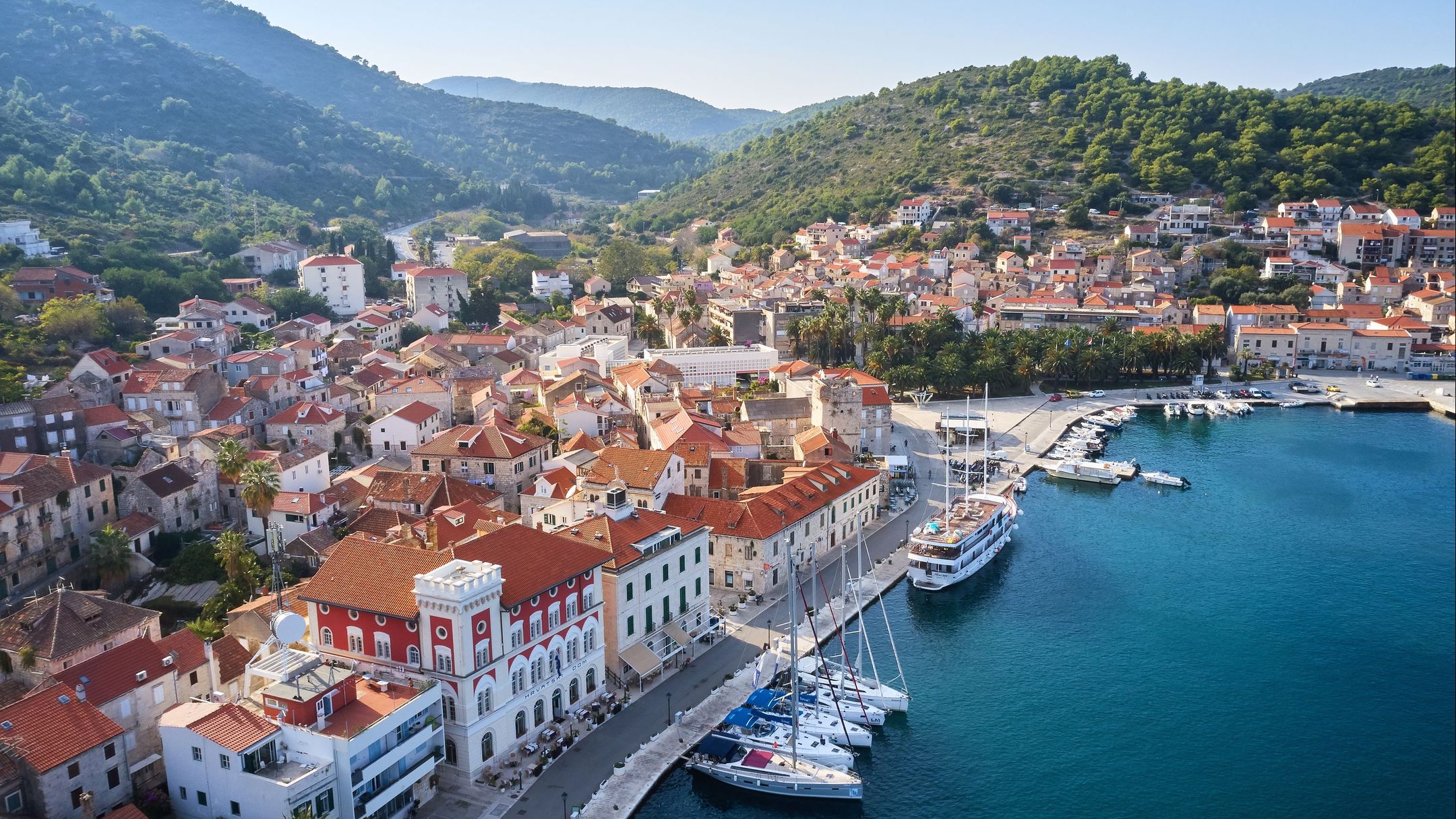 Hotel Isola di Lissa Confronta hotel a Isola di Lissa a partire da 35