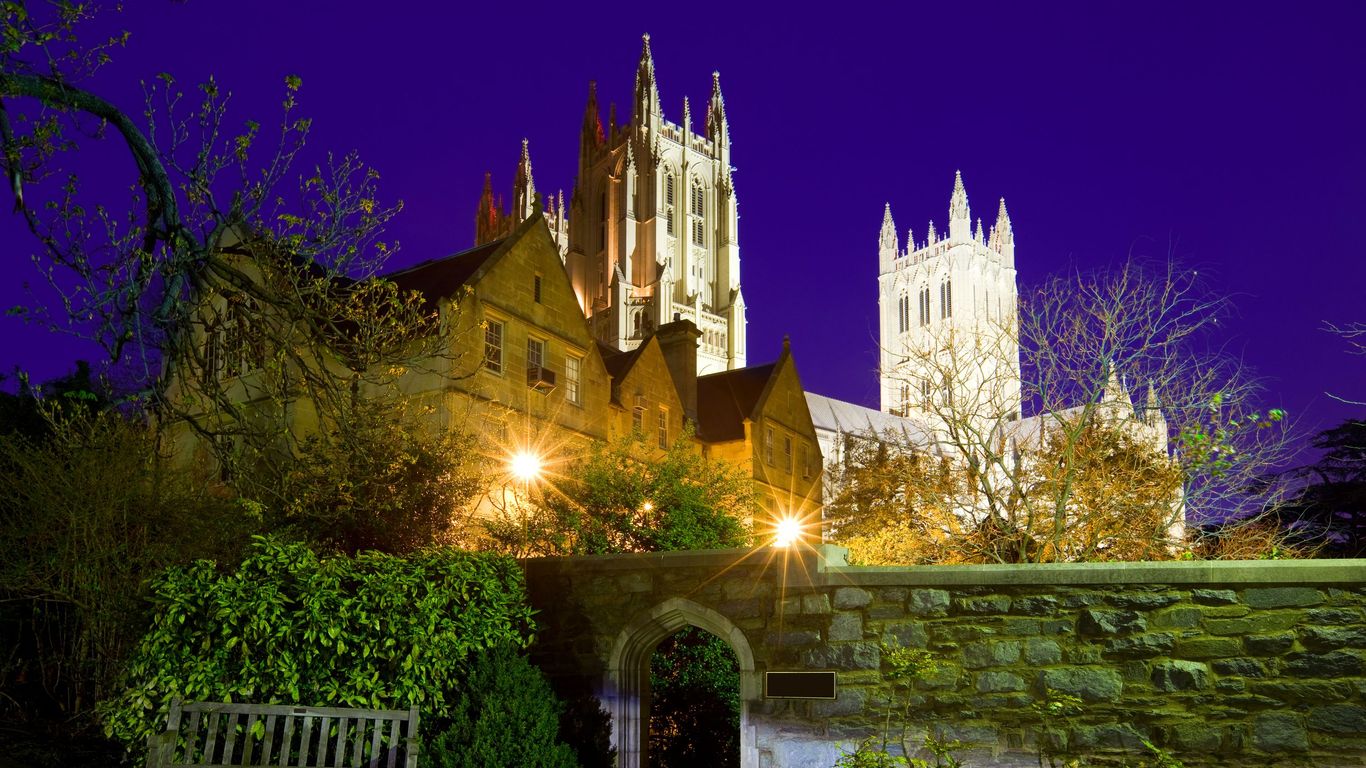 Hotels in Woodley Park