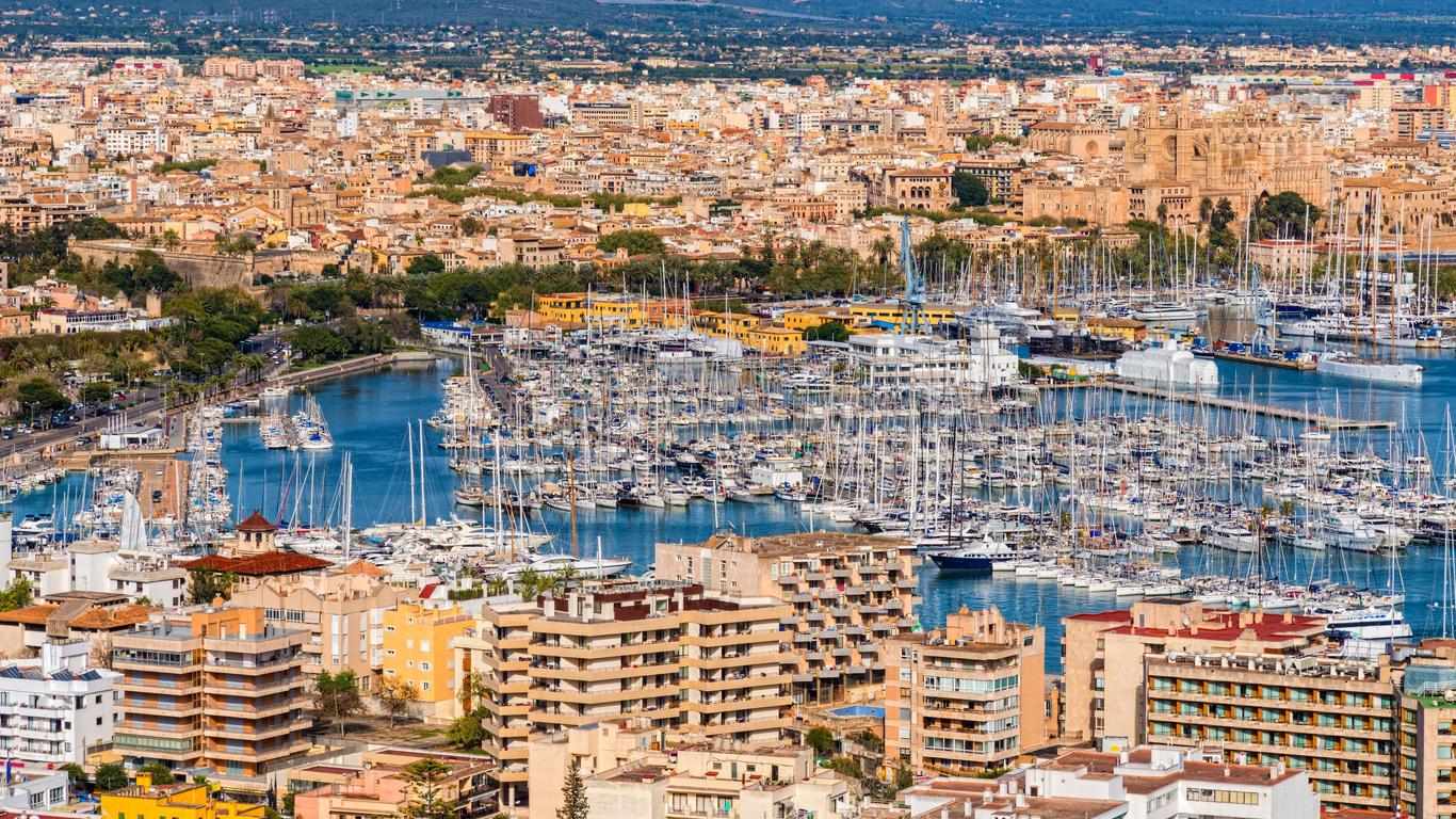 Palma de Mallorca 9 Passenger Van Hire