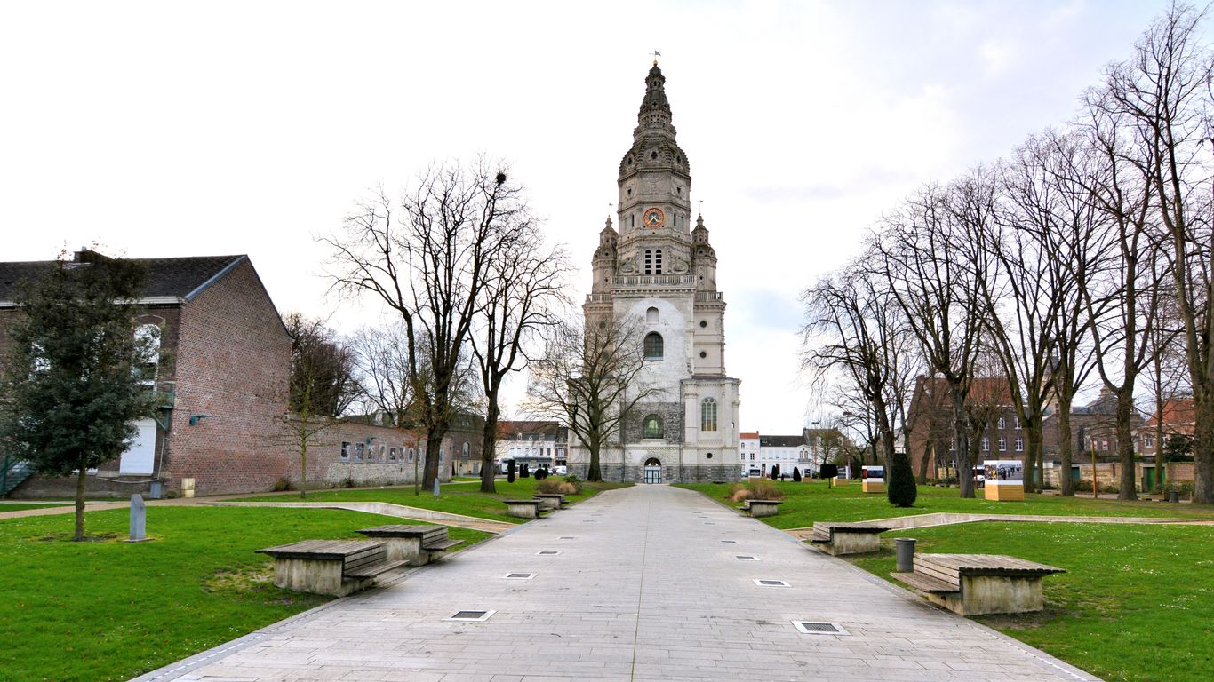 Hotels in Saint-Amand-les-Eaux