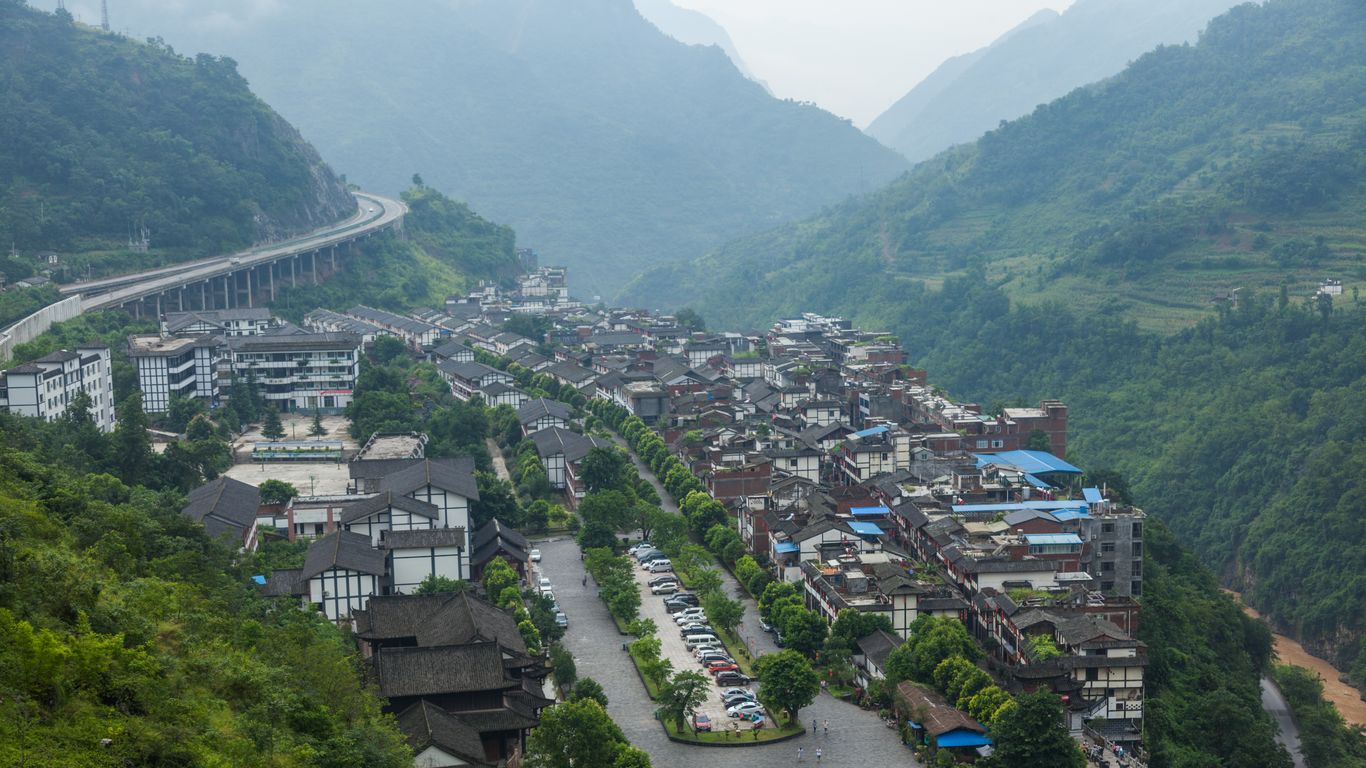 Flights to Zhaotong