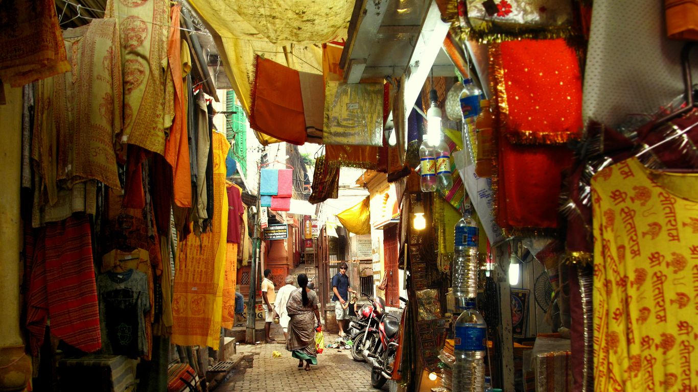 Flights to Varanasi