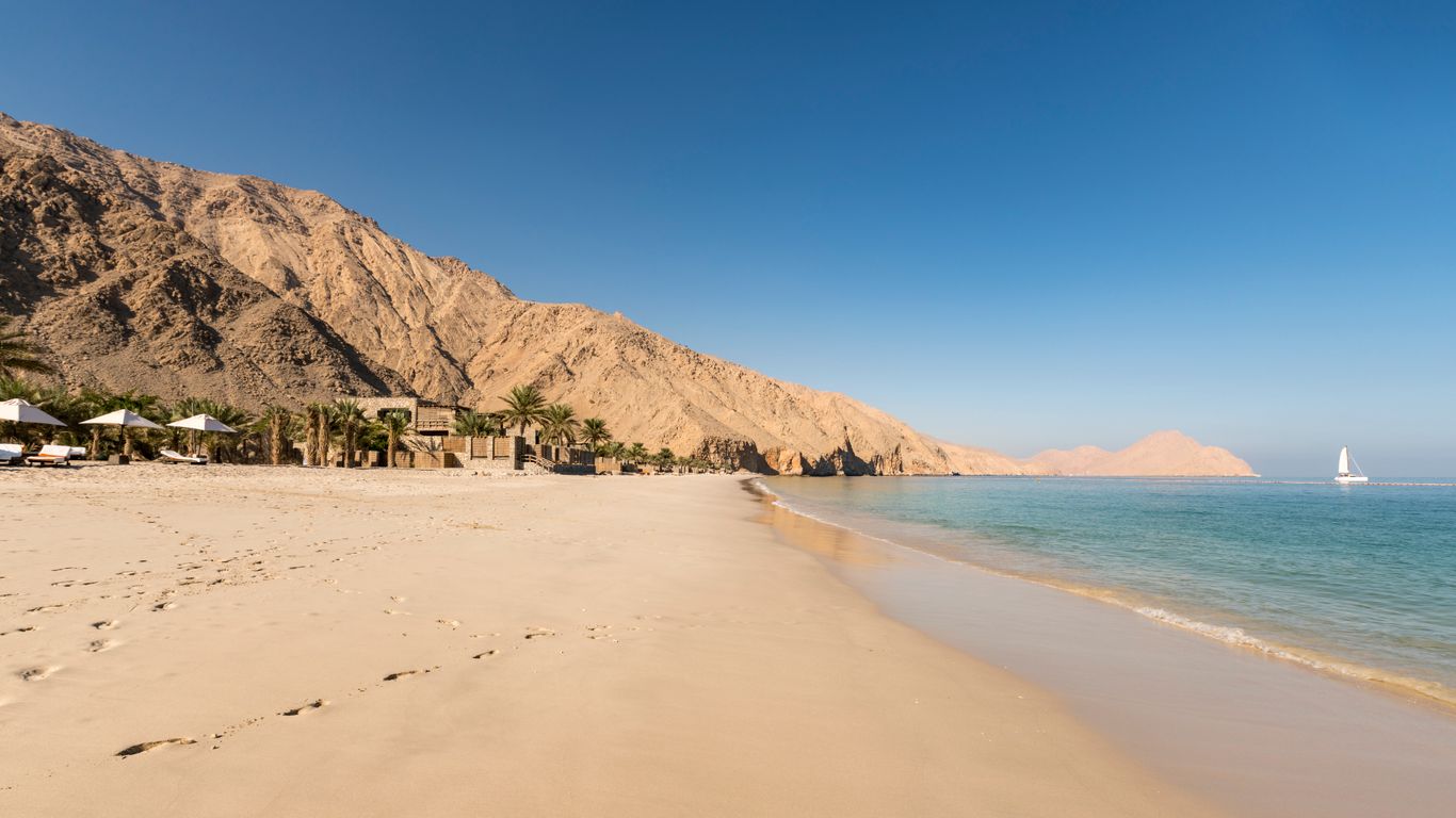 Hotels in Zighy Bay