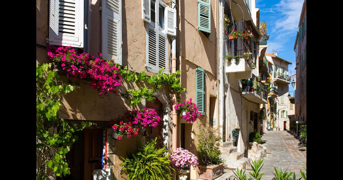 Budget hire cars in Cannes from £36/day KAYAK