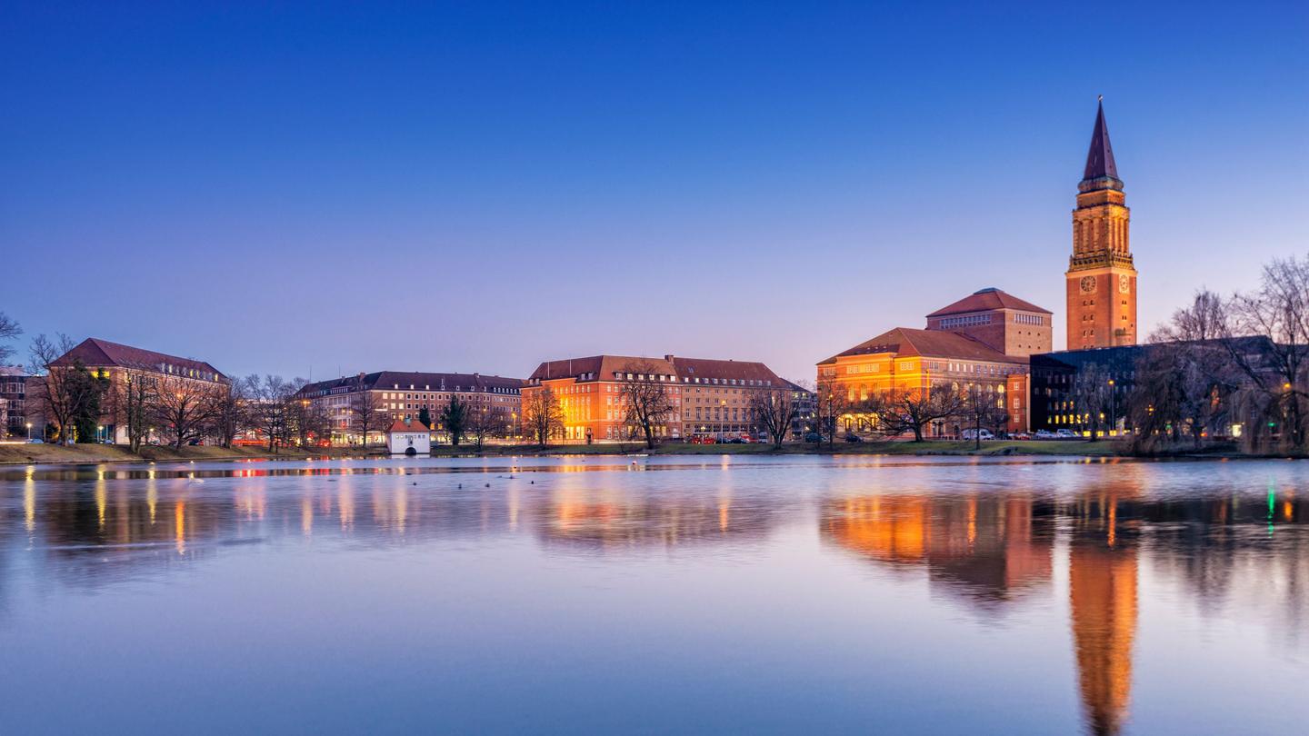 Günstige Flüge von Salzburg nach Deutschland ab 31 € - KAYAK