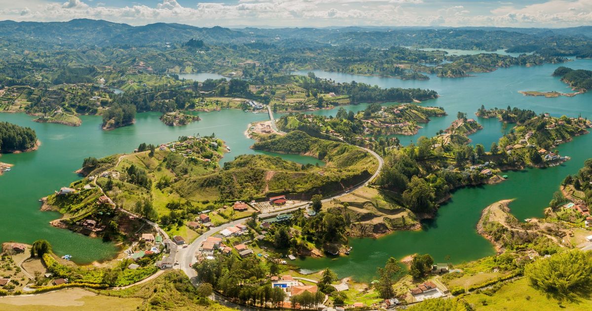 hoteles en guatape desde 21 446 noche