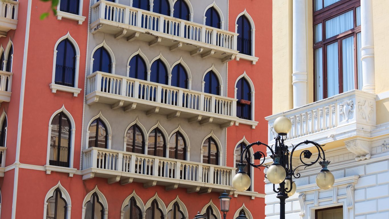 Flights to Reggio Calabria Tito Menniti