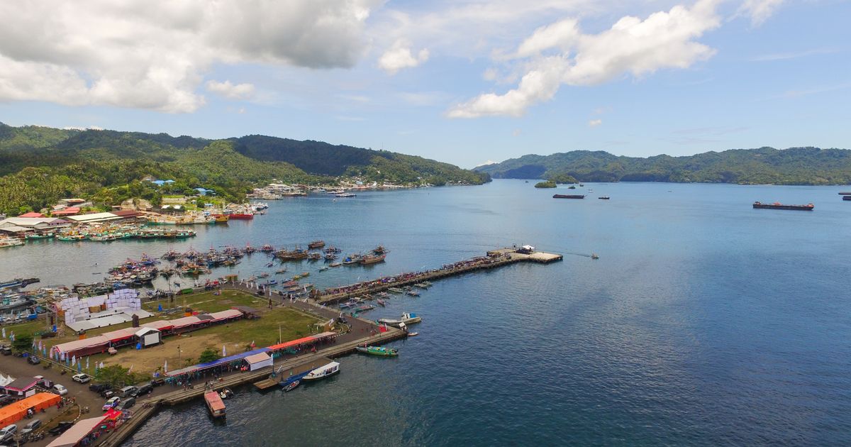 Bitung Bitung Travel Guide | Bitung Tourism - KAYAK