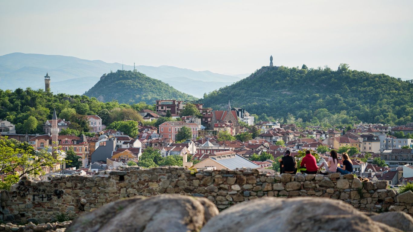 Flights to Plovdiv