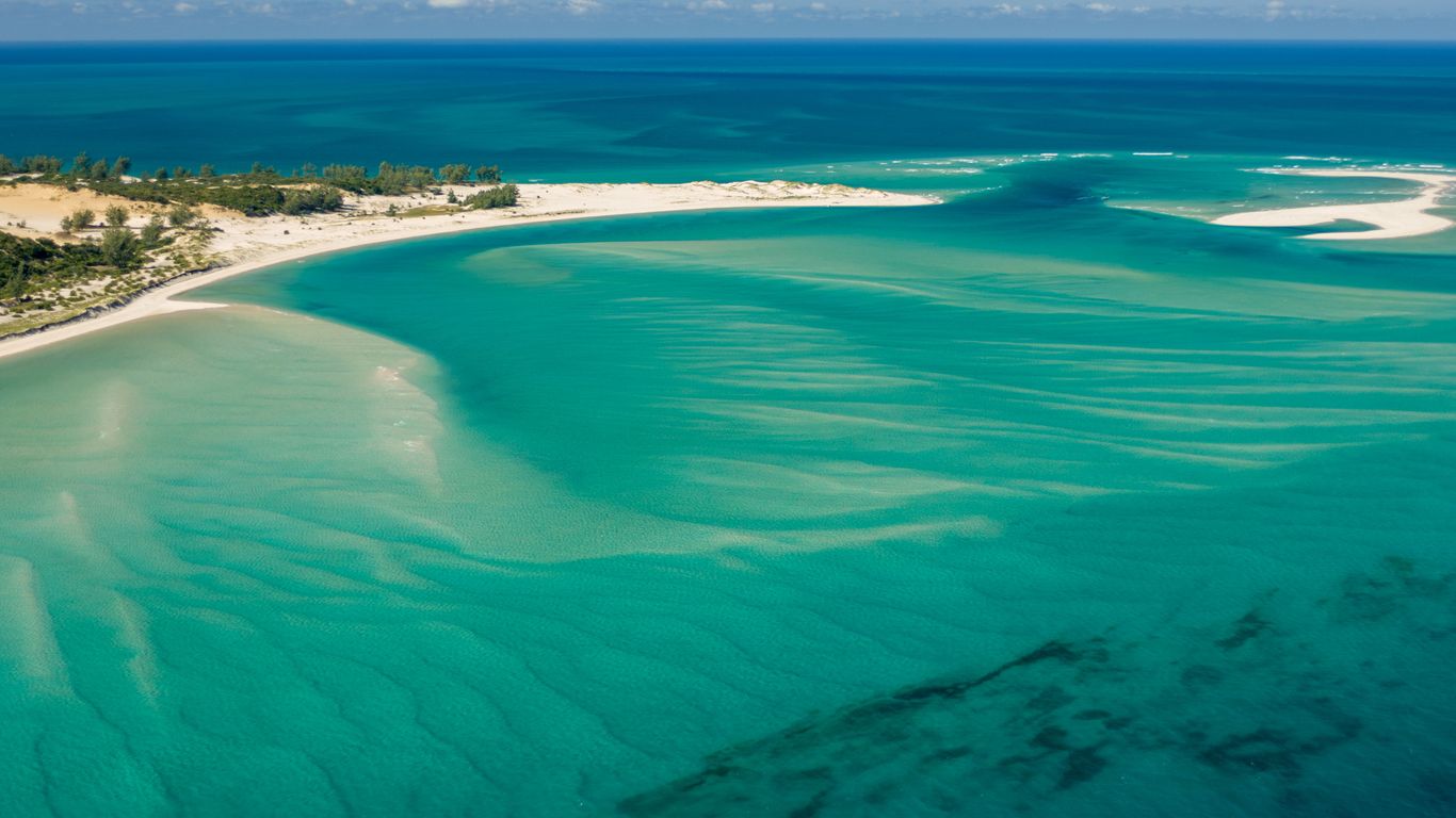Hotels in Benguerra Island