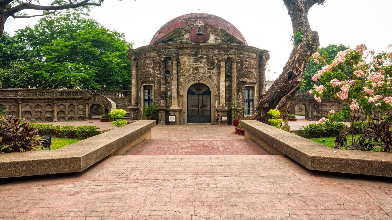 Hotels in Paco