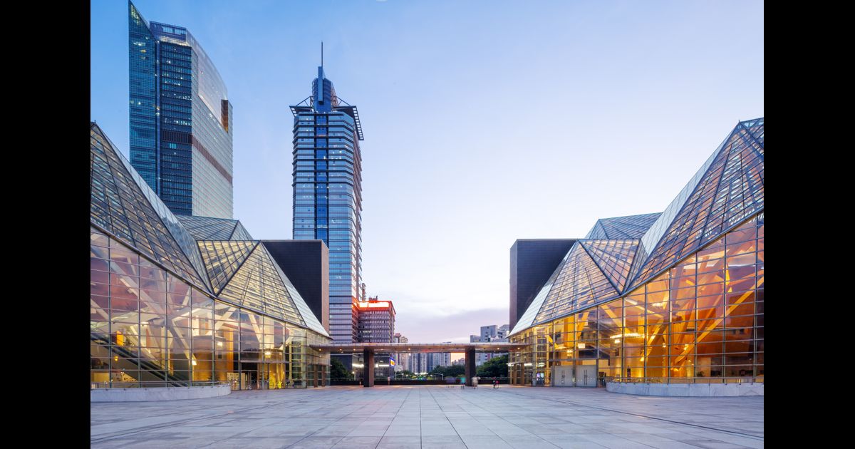 Семеновская площадь 4 ярмарка. Around square. Семеновская площадь 4 ярмарка. Atomic heart на таймс сквер. Таймс-сквер манхэттен.