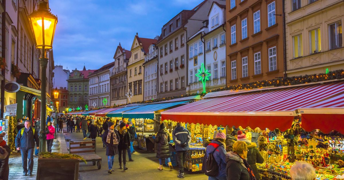 Cheap Flights from London Luton to Czech Republic from £21 KAYAK