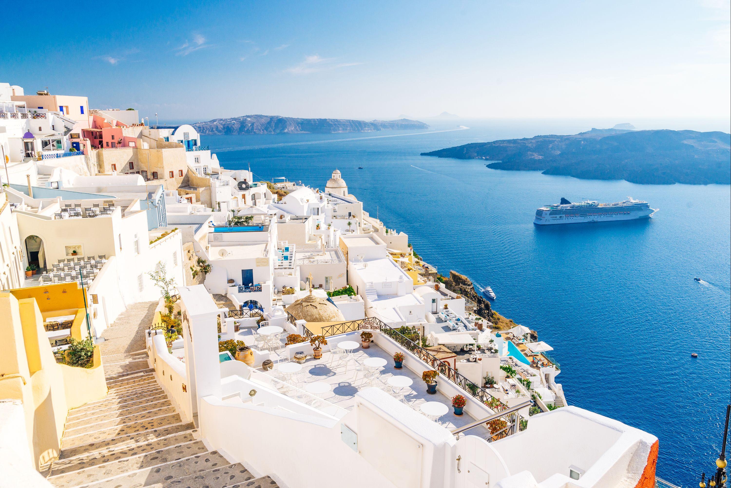 Cheap Flights from New York to Santorini Thira from 357 NYC