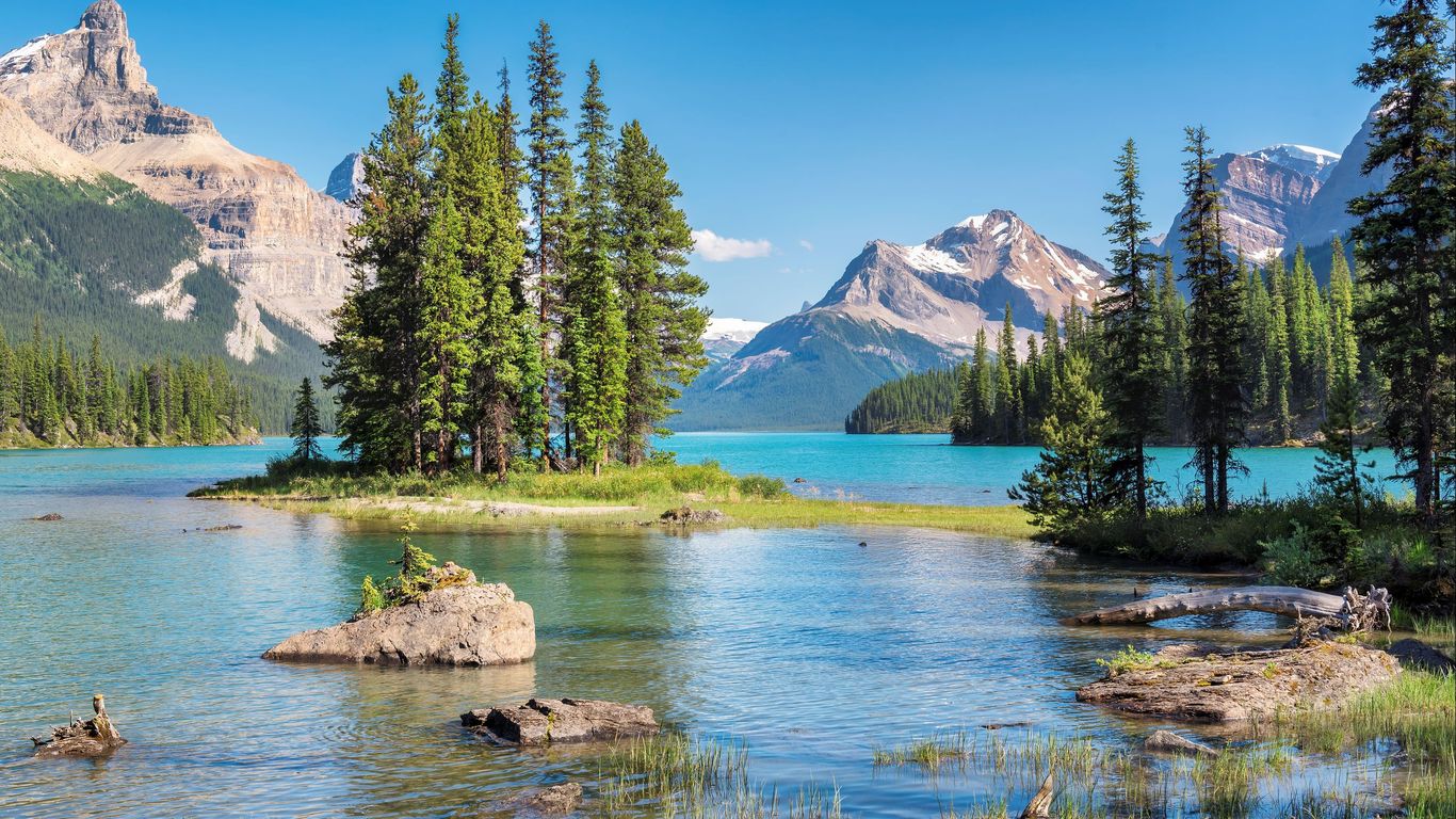 Flights to Canada