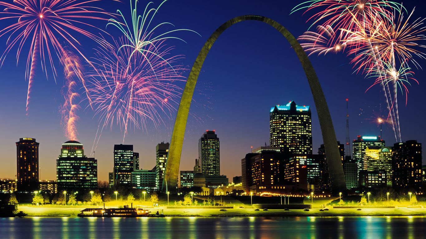 Flüge von St. Louis, MO ab 733 € Billig ab St. Louis, MO fliegen
