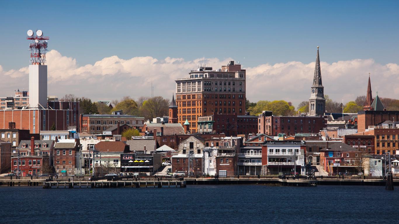 Hotels in New London