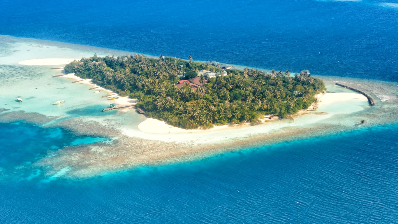 Hotels in Embudu