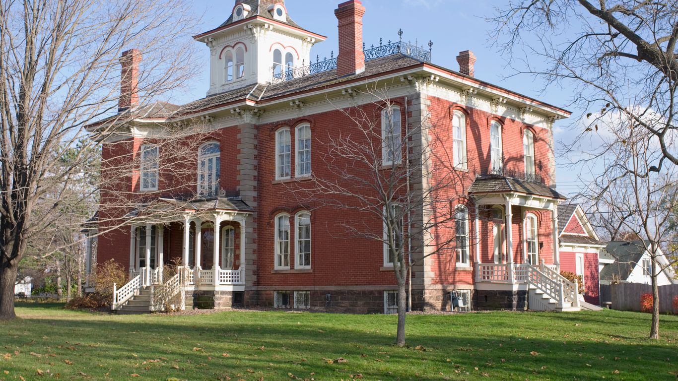 Hotels in Chippewa Falls